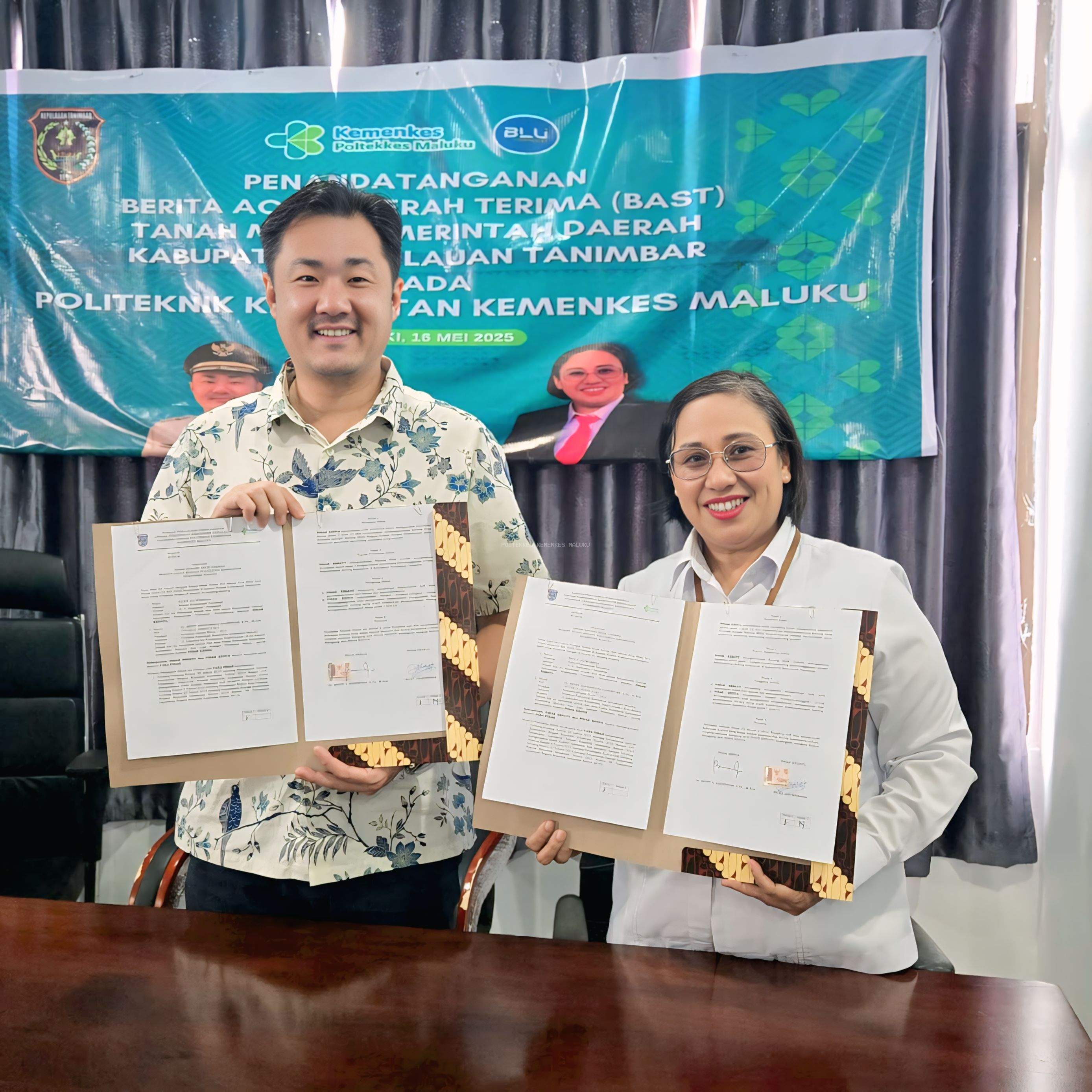 PEMERINTAH KABUPATEN KEPULAUAN TANIMBAR SERAHKAN LAHAN 1,2 HEKTAR UNTUK PENGEMBANGAN PENDIDIKAN KESEHATAN DI KKT